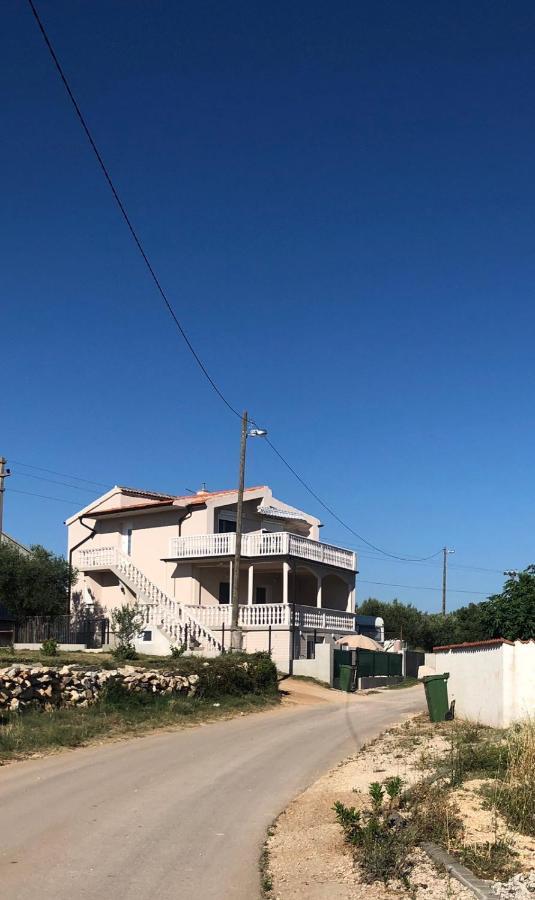 Apartman Lorna توراني المظهر الخارجي الصورة