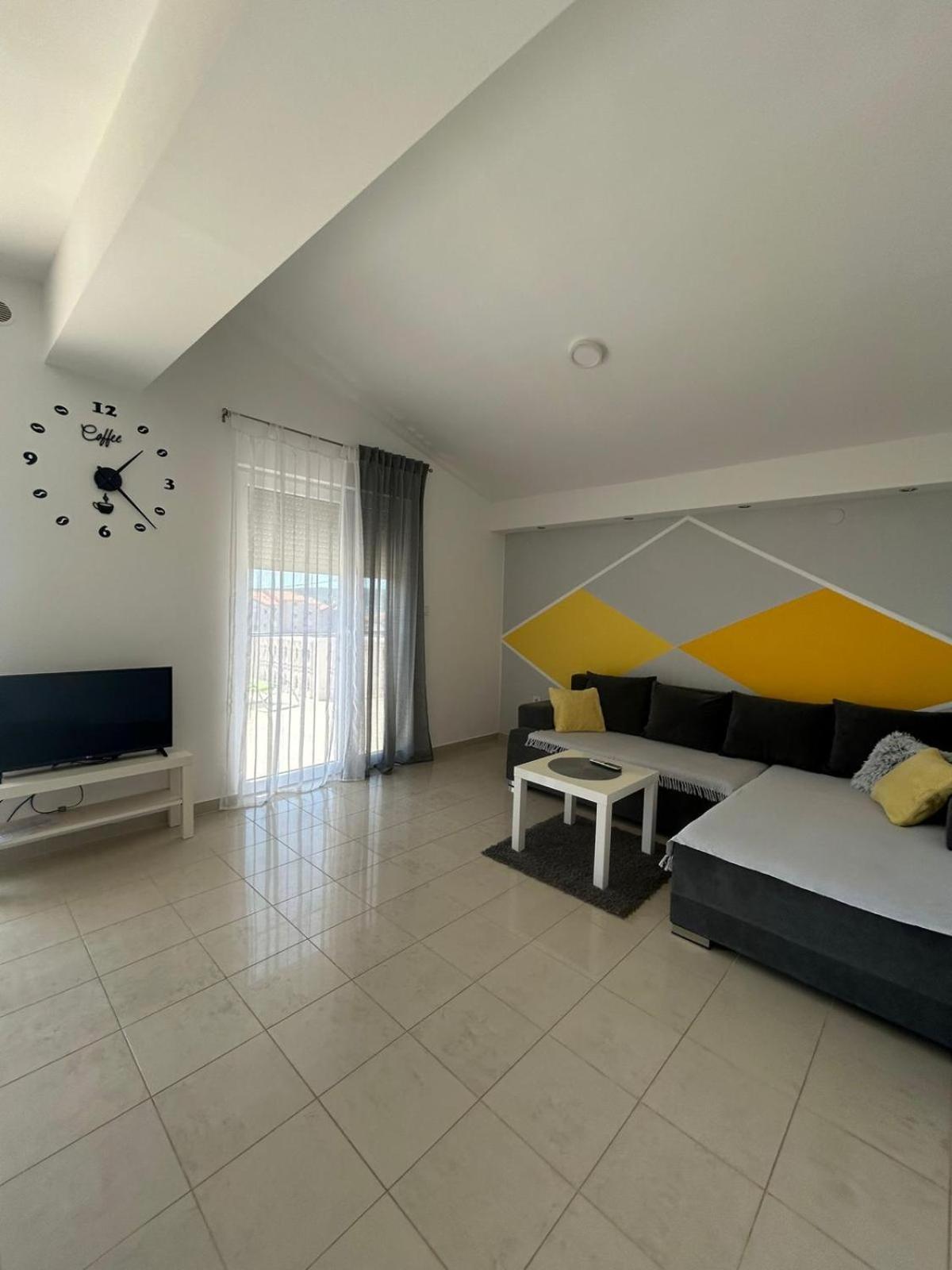 Apartman Lorna توراني المظهر الخارجي الصورة