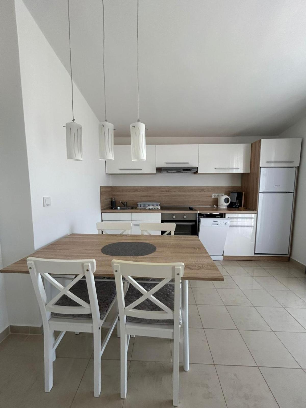 Apartman Lorna توراني المظهر الخارجي الصورة
