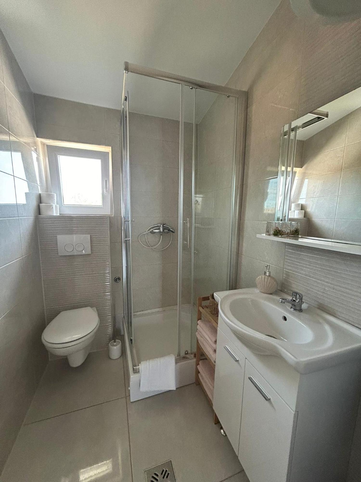 Apartman Lorna توراني المظهر الخارجي الصورة