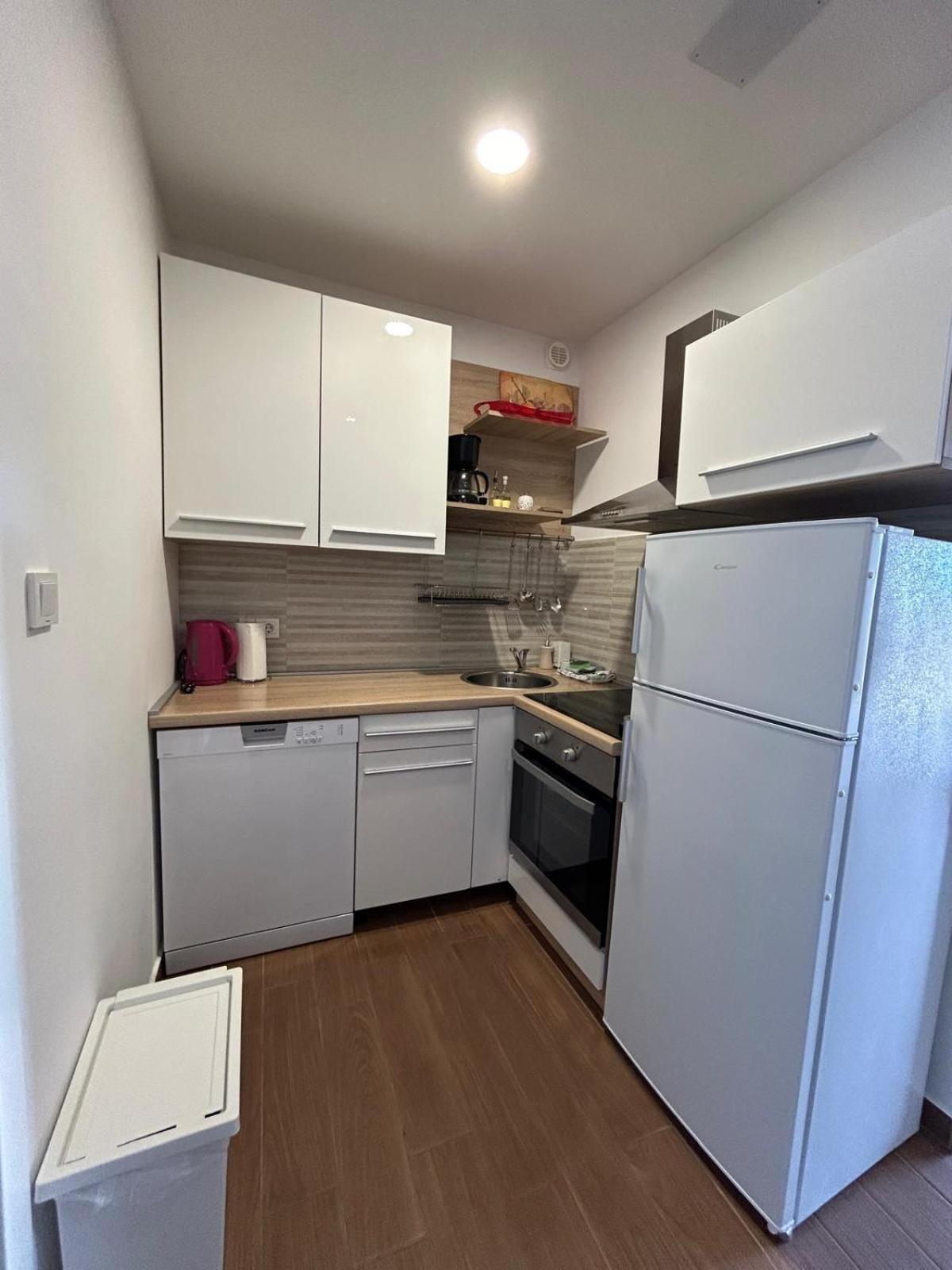 Apartman Lorna توراني المظهر الخارجي الصورة