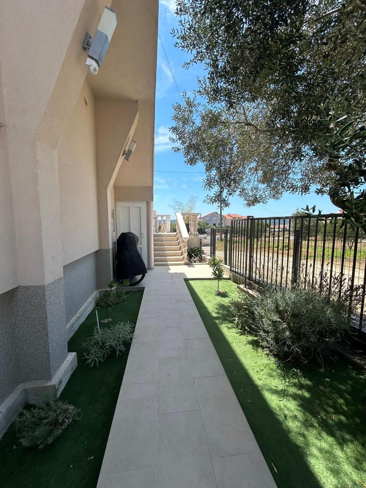 Apartman Lorna توراني المظهر الخارجي الصورة
